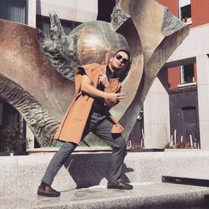 Meet your Posher, Santana